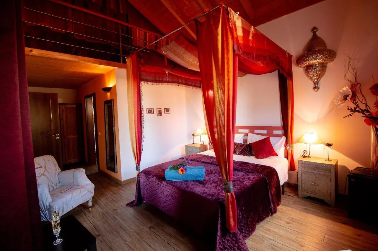 Chambres D'Hotes Naturistes (Adults Only) Monte da Charneca Bed and breakfast