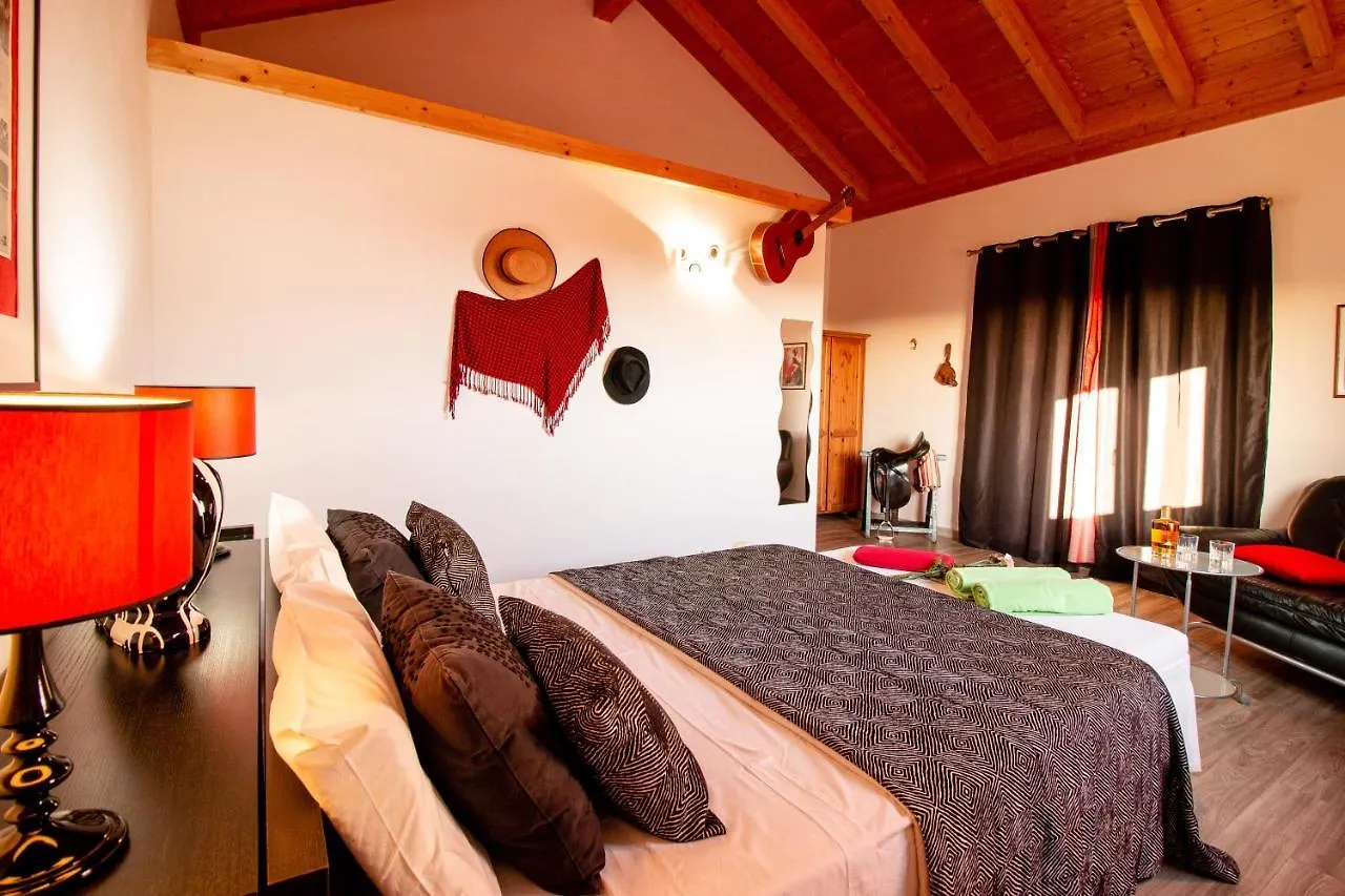 Chambres D'Hotes Naturistes (Adults Only) Monte da Charneca 0*,  Portugal
